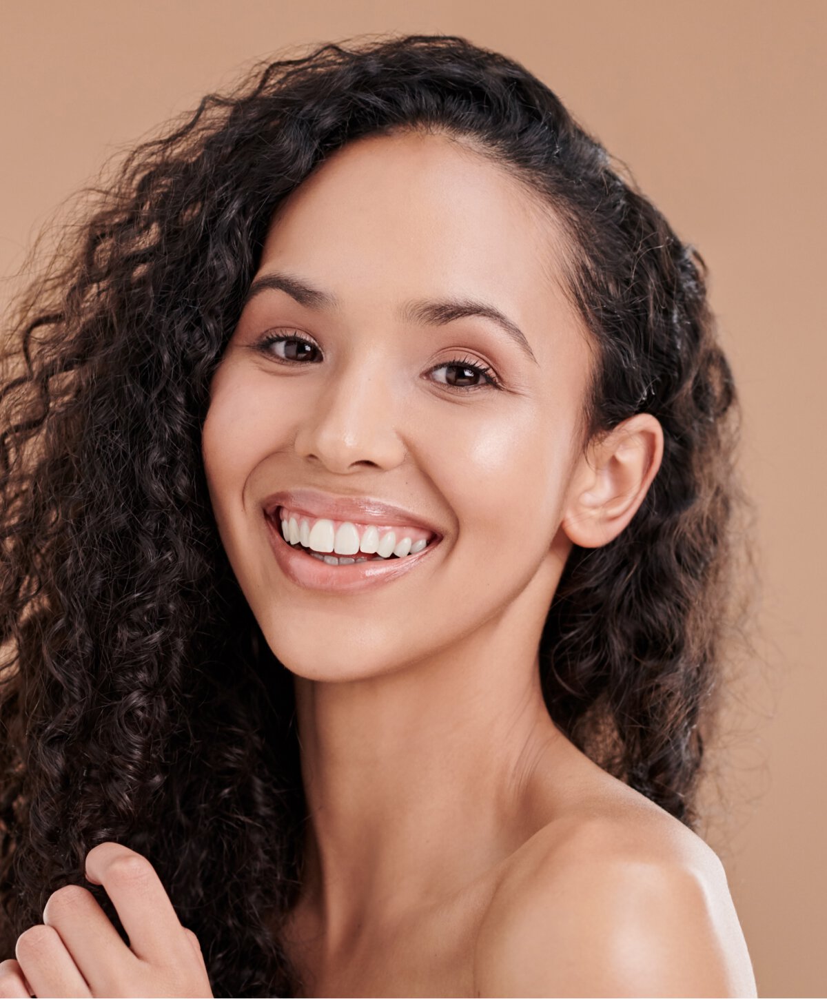 Northfield microdermabrasion model smiling